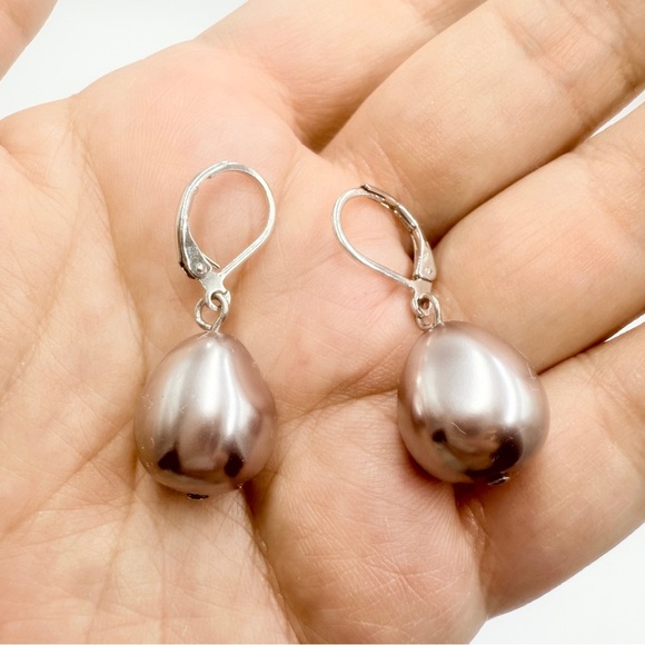 Elegant Faux Pearl & Crystal Earrings – Lot of 4 Pairs, Unique Drop Styles - Picture 10 of 11